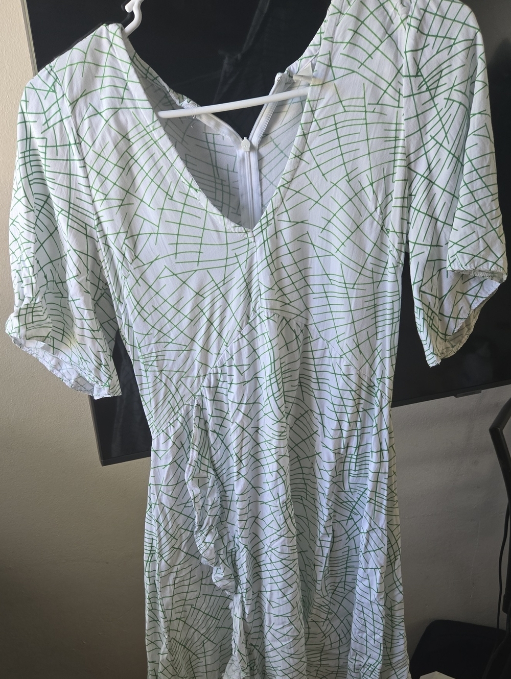 Valija White And Green Geometric Print Women's Dress